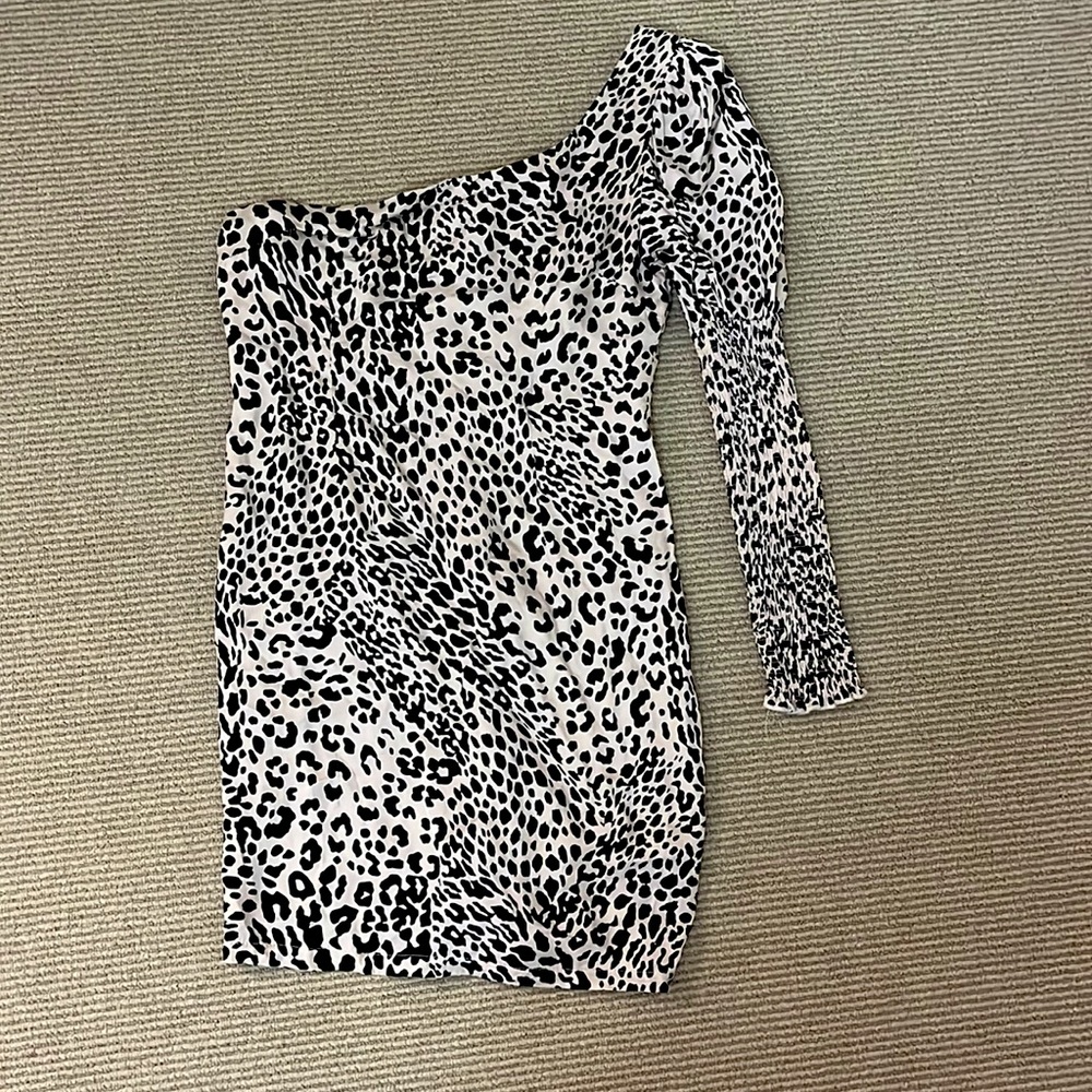 Olivaceous one sleeve cocktail dress